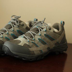Adventureridge Women's Hiking Shoes Sz 8